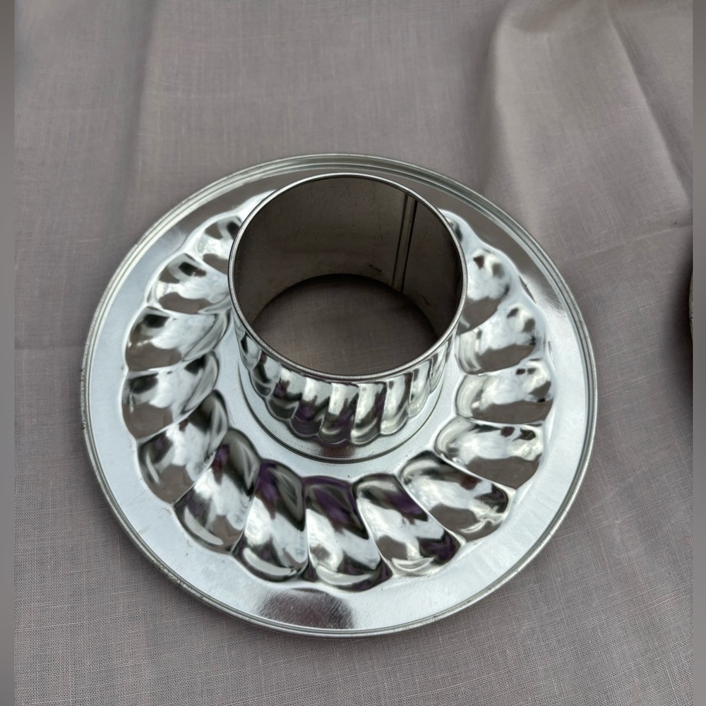 Vintage Pampered Chef Fluted Bundt Pan Insert for Springform Pan (2 Available)
